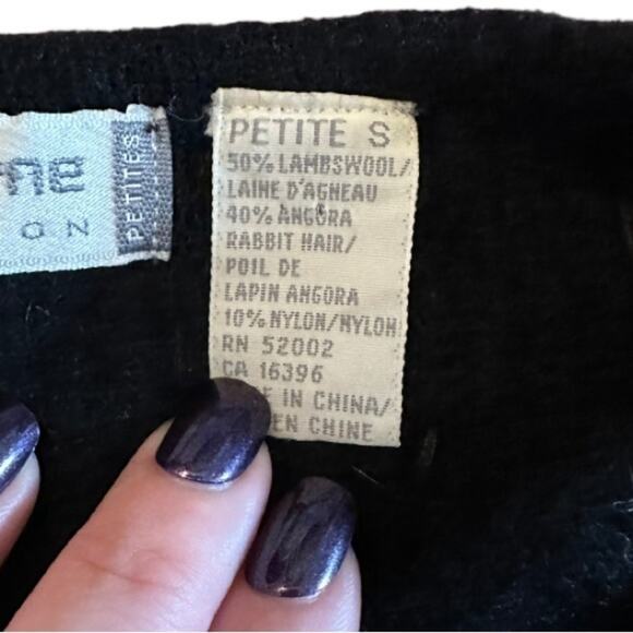 Vintage Black Wool with Gold Beading small i - Picture 3 of 6